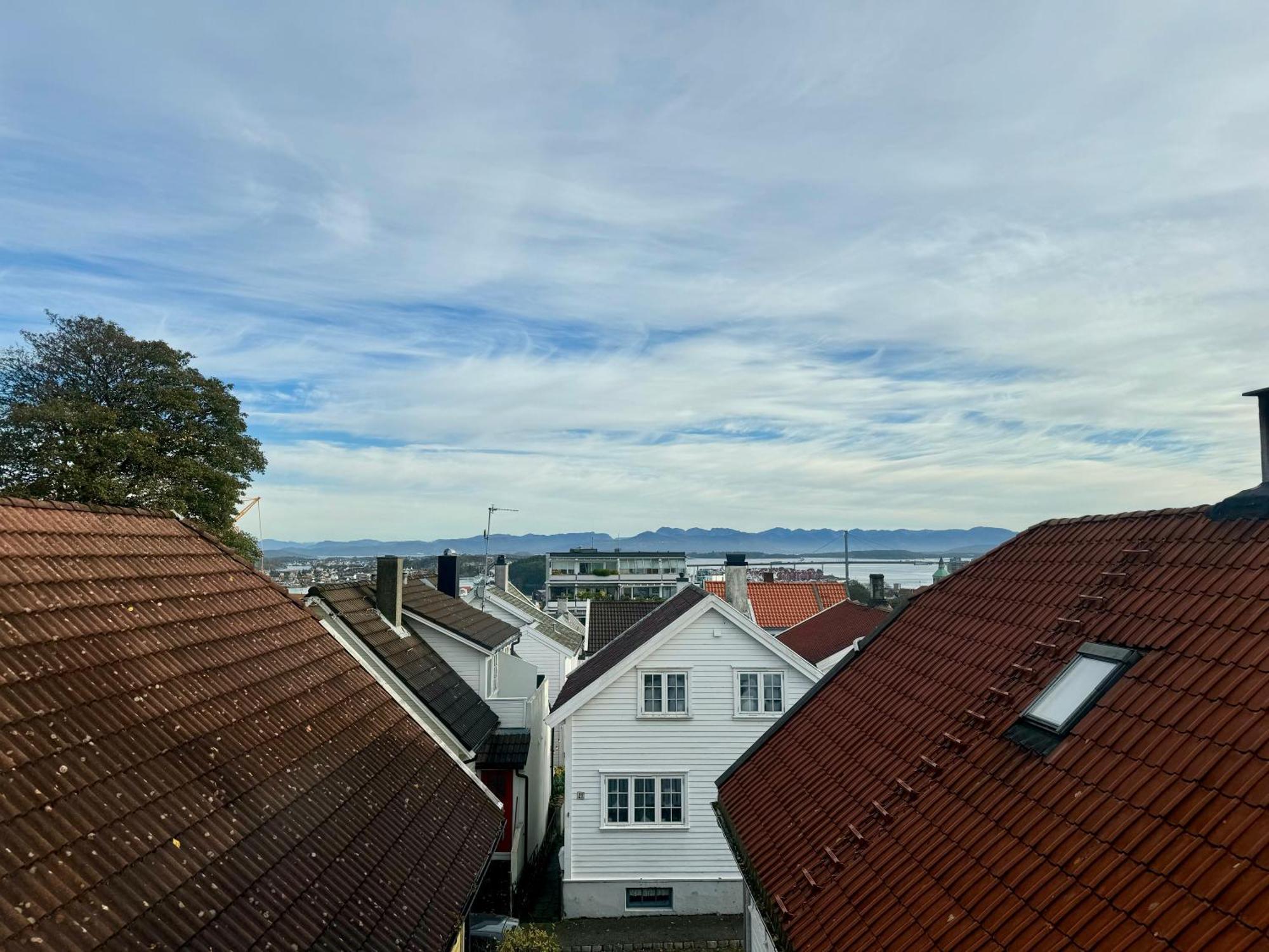 Spacious Right By The Centre Stavanger
