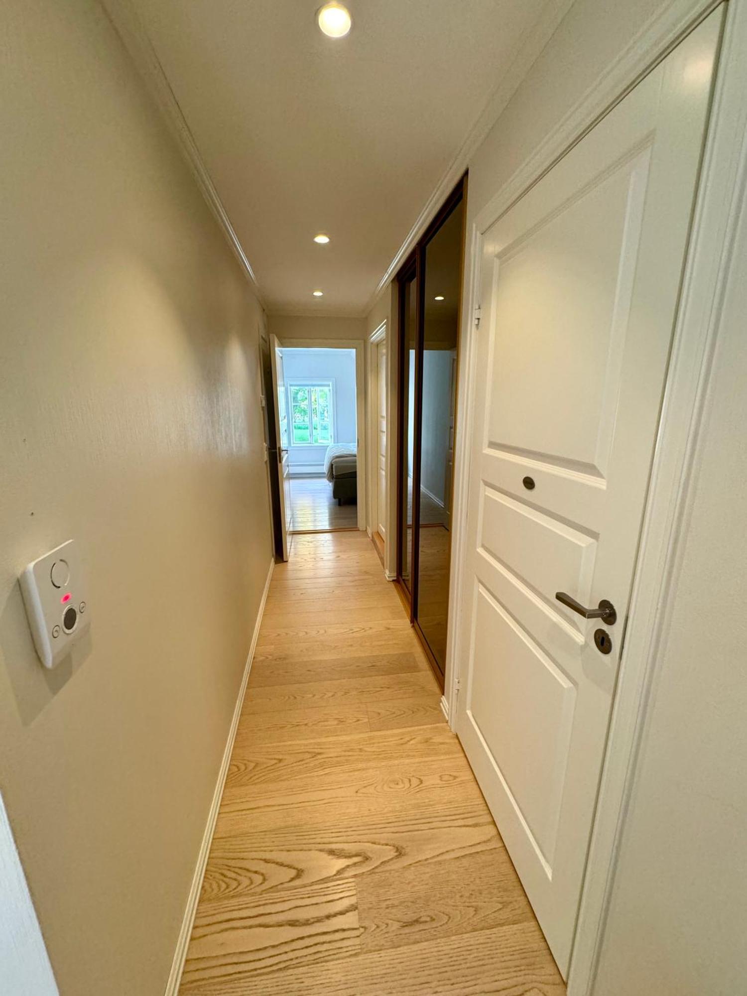 Spacious Right By The Centre Stavanger